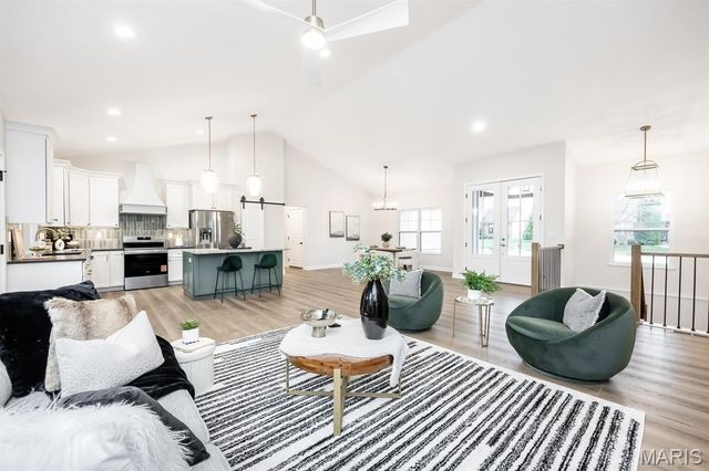 1022 BARTEAU Drive, Swansea, IL 62226