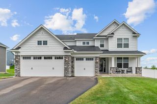 8015 182nd Street W, Lakeville, MN 55044