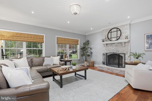 9204 HUNTMASTER RD, Gaithersburg, MD 20882