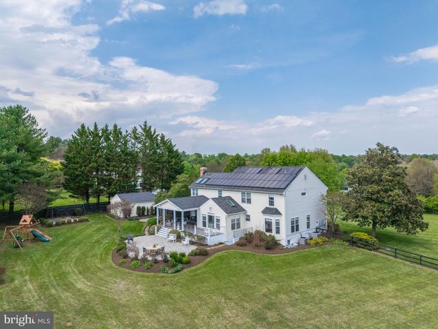 9204 HUNTMASTER RD, Gaithersburg, MD 20882