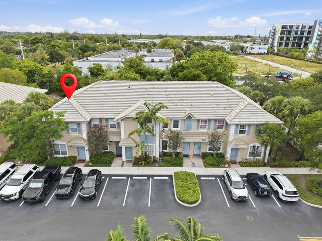 773 NW 42nd Avenue, Plantation, FL 33317
