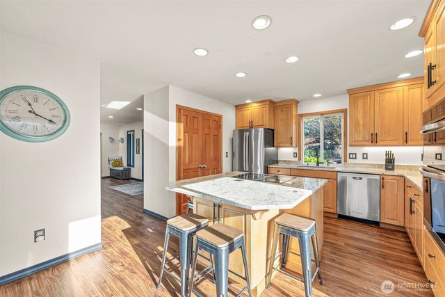 10207 Melody Lane SW, Lakewood, WA 98498