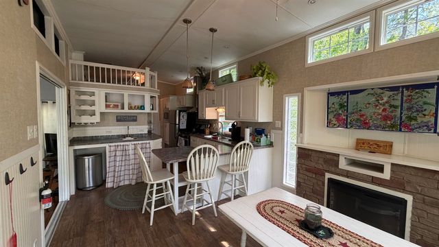 77 Brookside Road, Fitzwilliam, NH 03447
