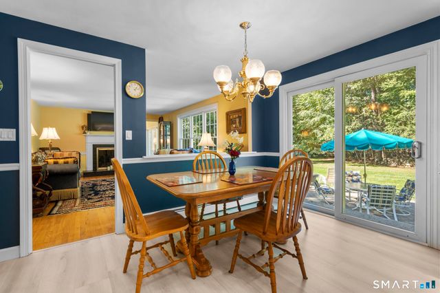 25 Wagon Hill Lane, Avon, CT 06001