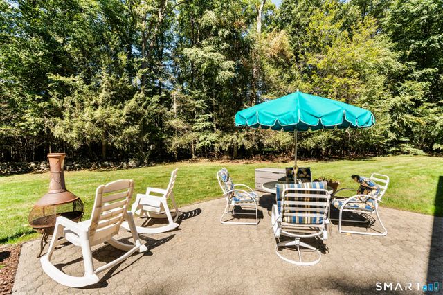 25 Wagon Hill Lane, Avon, CT 06001