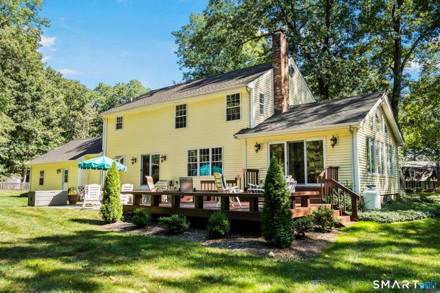 25 Wagon Hill Lane, Avon, CT 06001