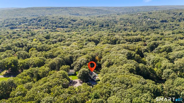 25 Wagon Hill Lane, Avon, CT 06001