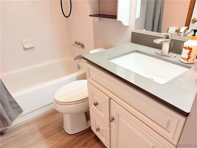 3930 Taylor Road, Orchard Park, NY 14127