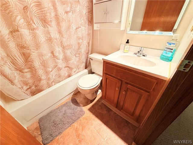 3930 Taylor Road, Orchard Park, NY 14127