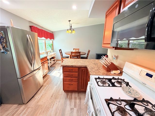 3930 Taylor Road, Orchard Park, NY 14127