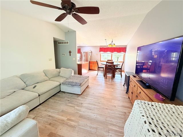 3930 Taylor Road, Orchard Park, NY 14127