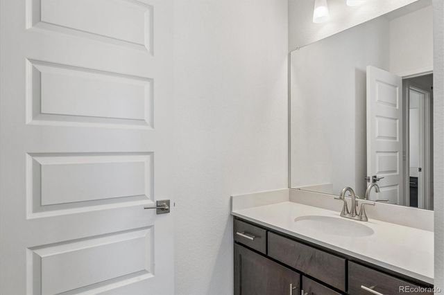 9129 Fowler Peak Court, Englewood, CO 80112