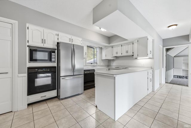 8310 Winchester Road, Fort Wayne, IN 46819
