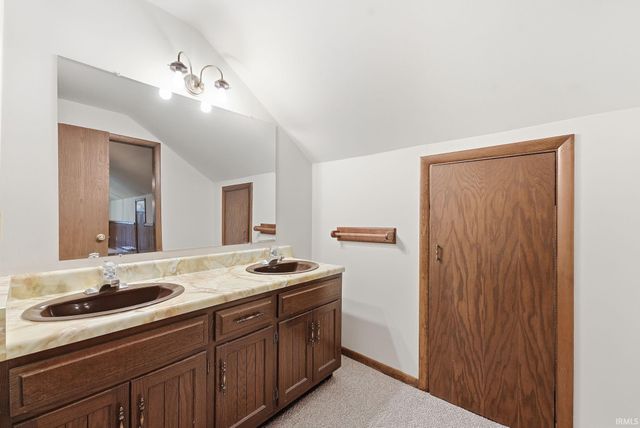 8310 Winchester Road, Fort Wayne, IN 46819