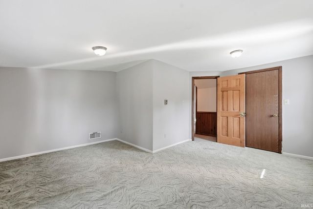 8310 Winchester Road, Fort Wayne, IN 46819