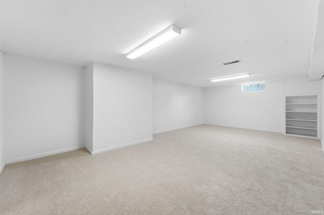 8310 Winchester Road, Fort Wayne, IN 46819