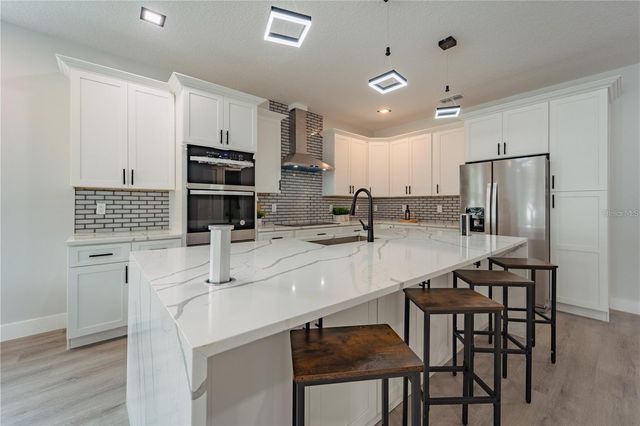 53 W 10TH STREET, Apopka, FL 32703