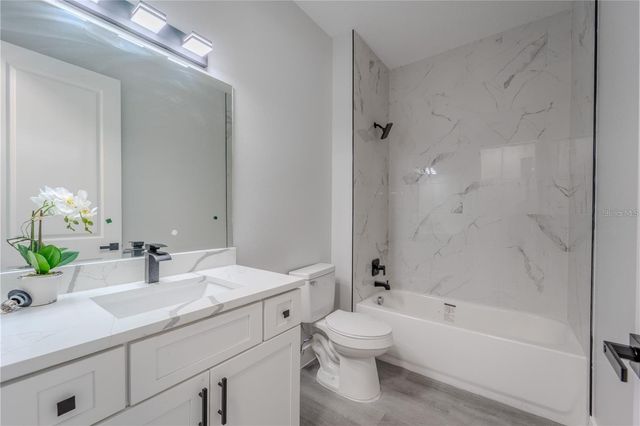 53 W 10TH STREET, Apopka, FL 32703