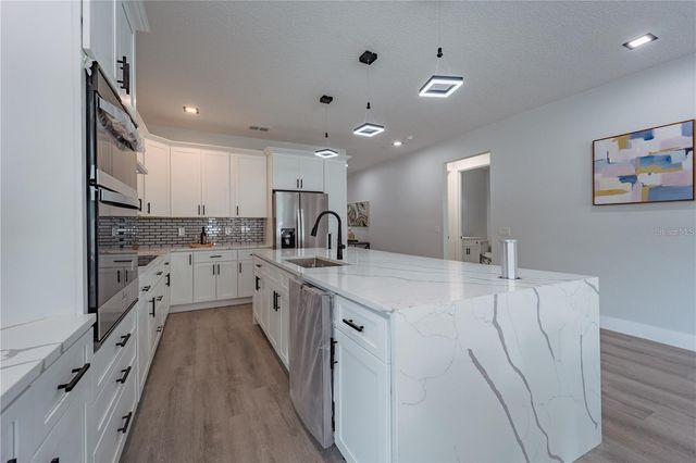 53 W 10TH STREET, Apopka, FL 32703