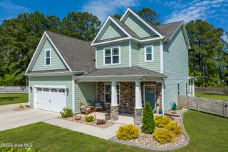 110 E Goldeneye Court, Sneads Ferry, NC 28460