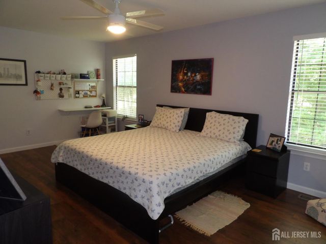 605 TIMBER OAKS Road, Edison, NJ 08820
