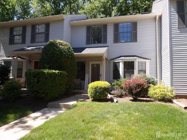 605 TIMBER OAKS Road, Edison, NJ 08820