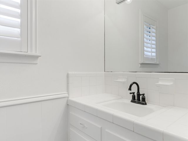 9523 Highedge Drive, Dallas, TX 75238