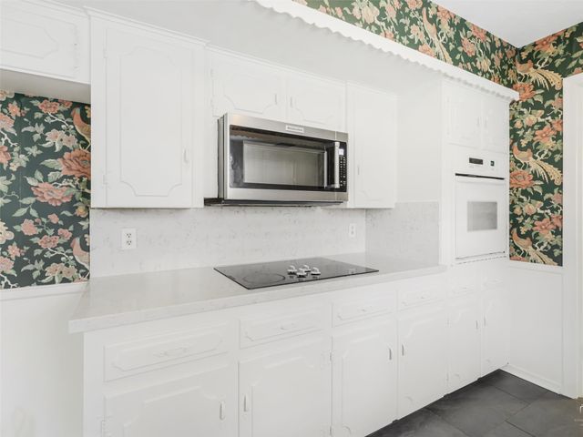 9523 Highedge Drive, Dallas, TX 75238