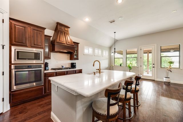 2112 Benjamin Creek Drive, Little Elm, TX 75068