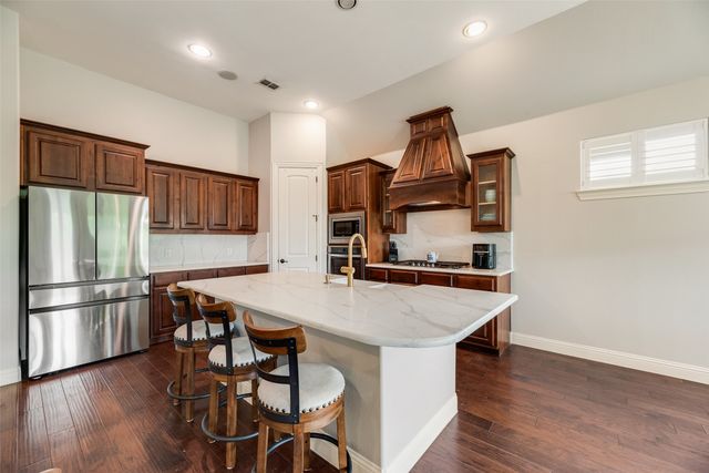 2112 Benjamin Creek Drive, Little Elm, TX 75068