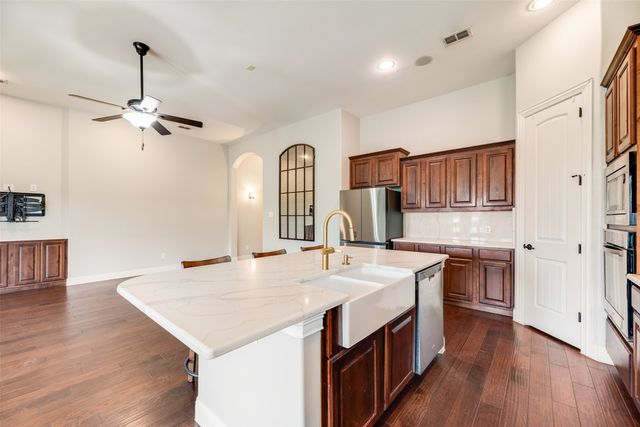 2112 Benjamin Creek Drive, Little Elm, TX 75068