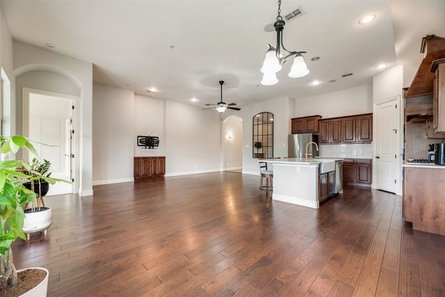 2112 Benjamin Creek Drive, Little Elm, TX 75068