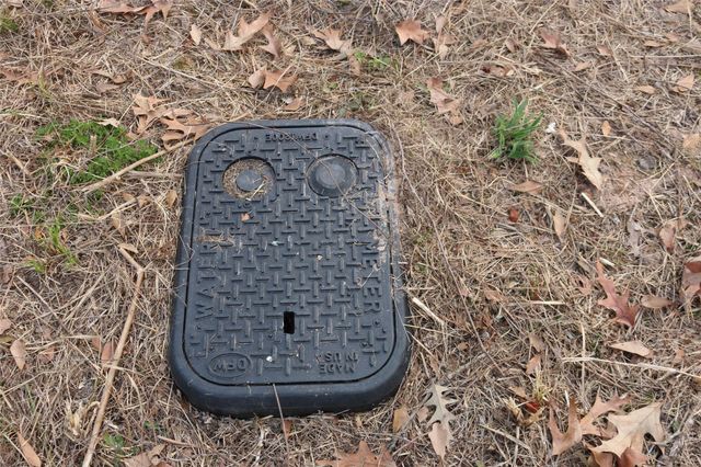 21812 Cherry St, New Caney, TX 77357