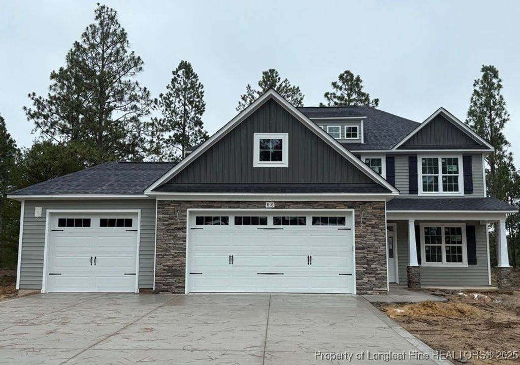 816 Winds Way, Aberdeen, NC 28315