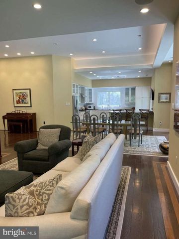 215 OAKWOOD LN, Phoenixville, PA 19460