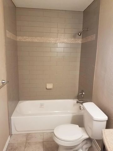 100 Lochness Lane, Benbrook, TX 76126