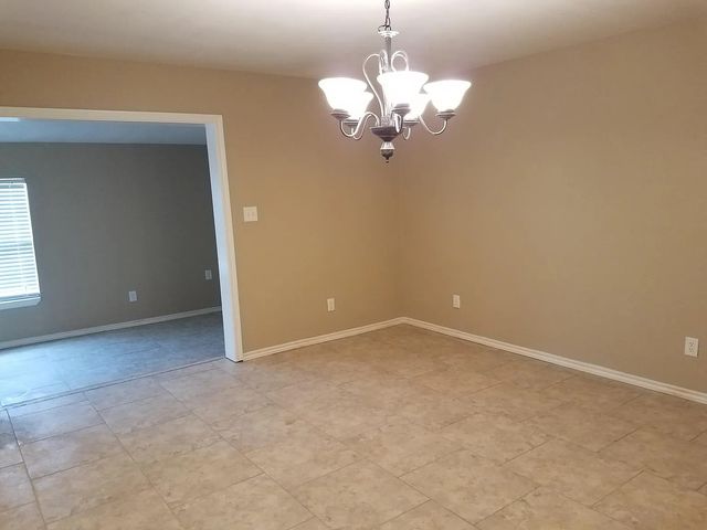 100 Lochness Lane, Benbrook, TX 76126