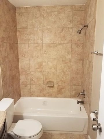 100 Lochness Lane, Benbrook, TX 76126