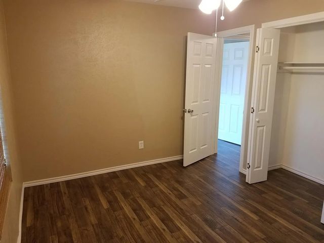 100 Lochness Lane, Benbrook, TX 76126