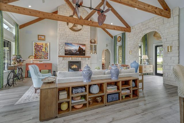145 Lakeside Lane, Gainesville, TX 76240