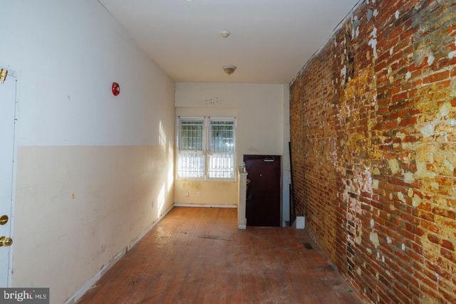 1631 W SUSQUEHANNA AVE, Philadelphia, PA 19121