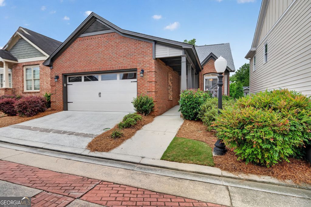 14 Pear Street, Rome, GA 30161