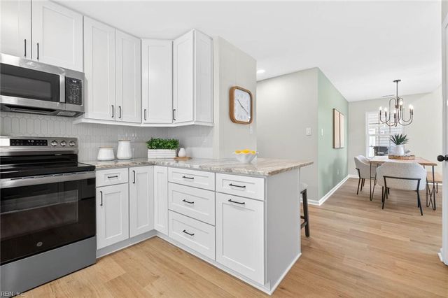 1824 Slalom DR, Virginia Beach, VA 23453