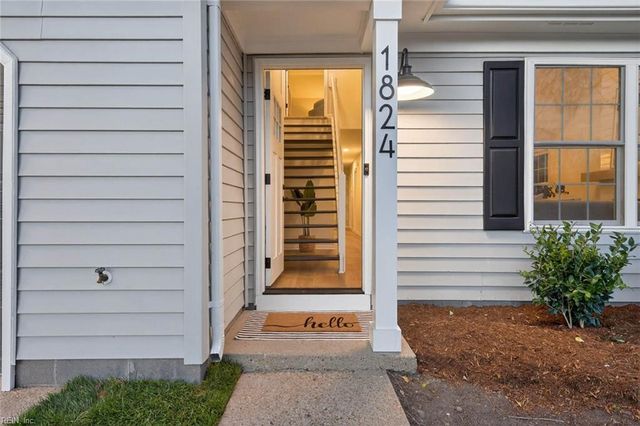 1824 Slalom DR, Virginia Beach, VA 23453