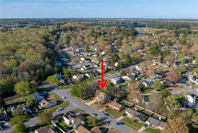 1824 Slalom DR, Virginia Beach, VA 23453