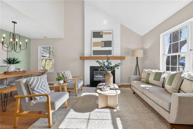 1824 Slalom DR, Virginia Beach, VA 23453