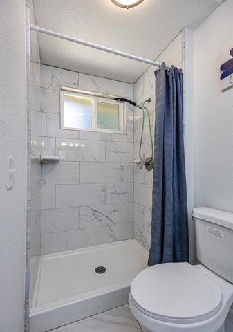 7156 Stanford Oak Dr, Sacramento, CA 95842
