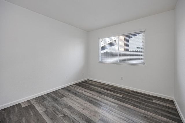 7156 Stanford Oak Dr, Sacramento, CA 95842