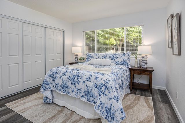 7156 Stanford Oak Dr, Sacramento, CA 95842