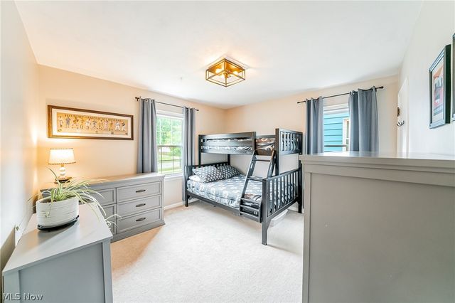 1376 Parkview Drive, Lyndhurst, OH 44124